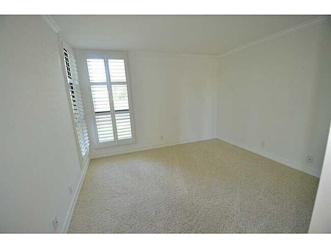 Building Photo - 6371 La Costa Dr