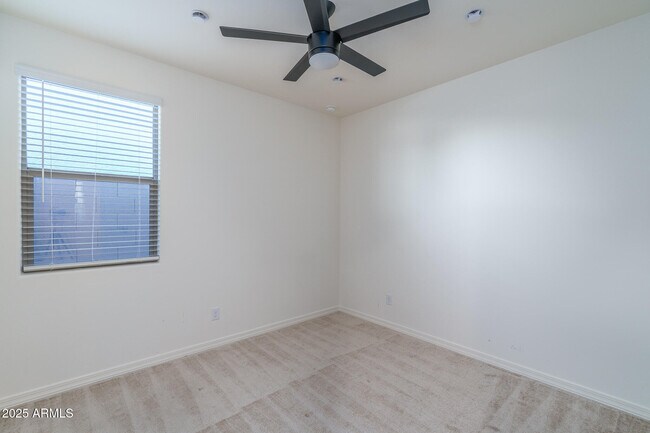 Building Photo - 15011 N 55th Dr