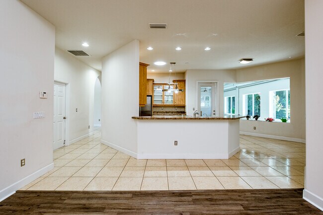 Building Photo - 4 Archangel Cir