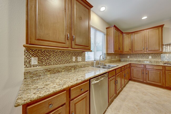 Building Photo - 5 Bedroom Corner Lot Home in Gated Community!