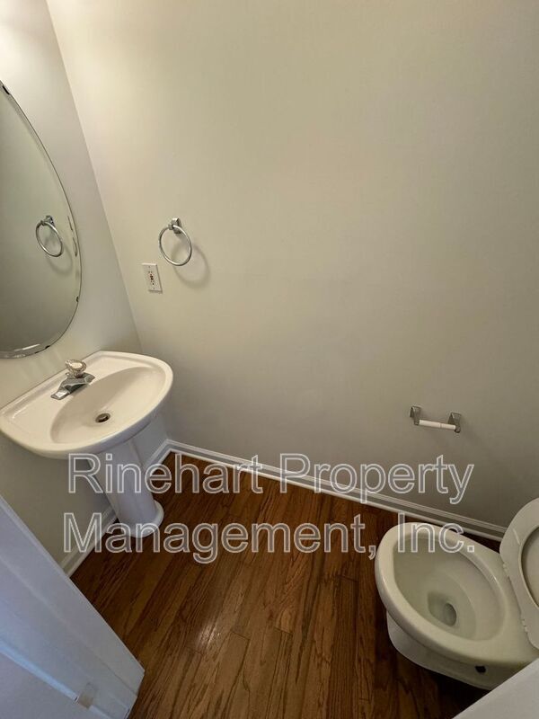 Building Photo - 742 Shellstone Pl