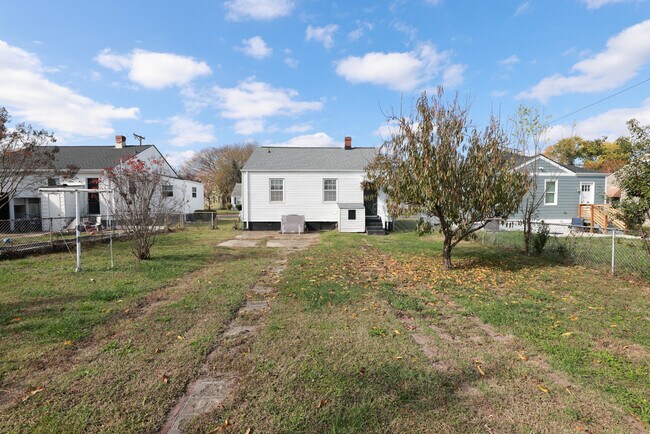 Building Photo - 1507 N 30th St