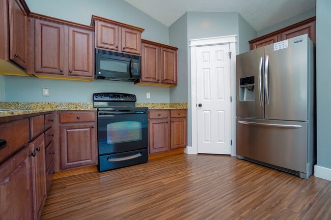 Building Photo - 2724 Sommersby Wy N