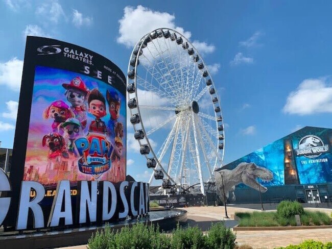 Building Photo - 5275 Town and Country Blvd