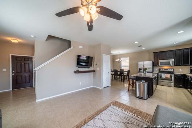 Building Photo - 10130 Castello Cyn