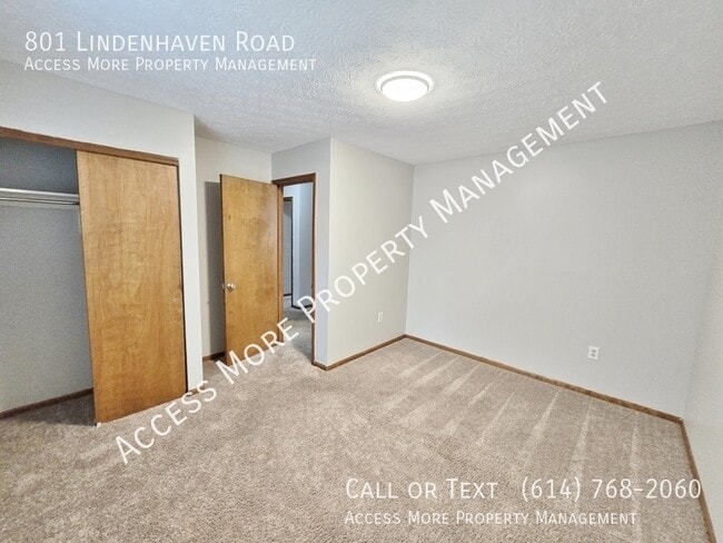 Building Photo - 801 Lindenhaven Rd