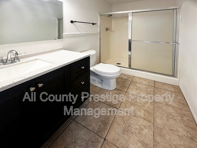 Building Photo - 3459 W Dailey St