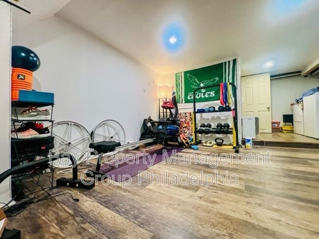 Building Photo - 1243 Wilson Dr