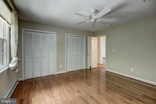 Building Photo - 929 Woburn Ct