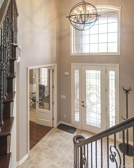 Building Photo - 4906 Stonehenge Dr