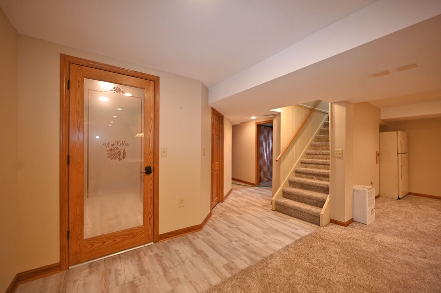 Building Photo - 202 Lac La Belle Dr