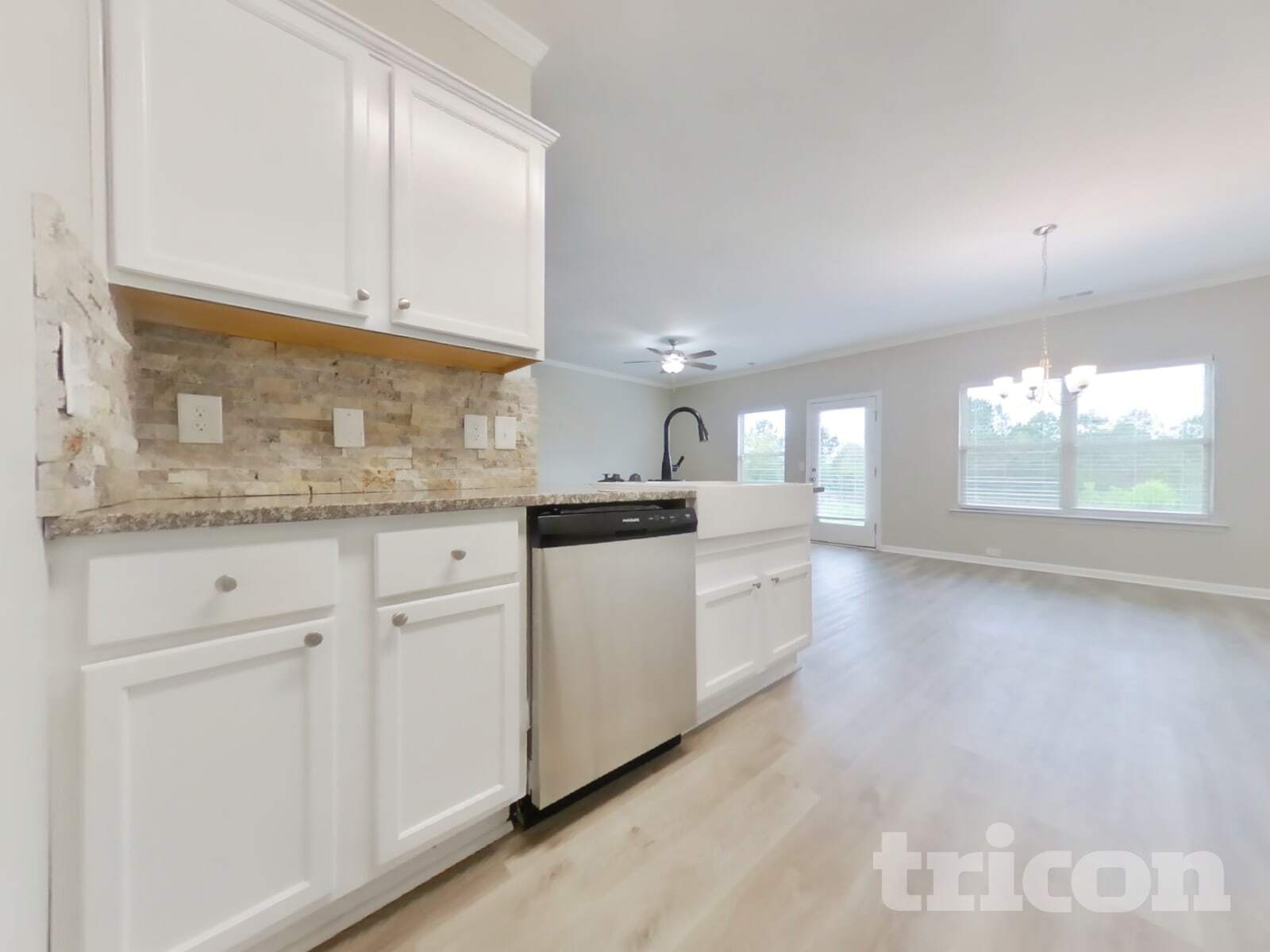 Building Photo - 45 Oak Hollow Way