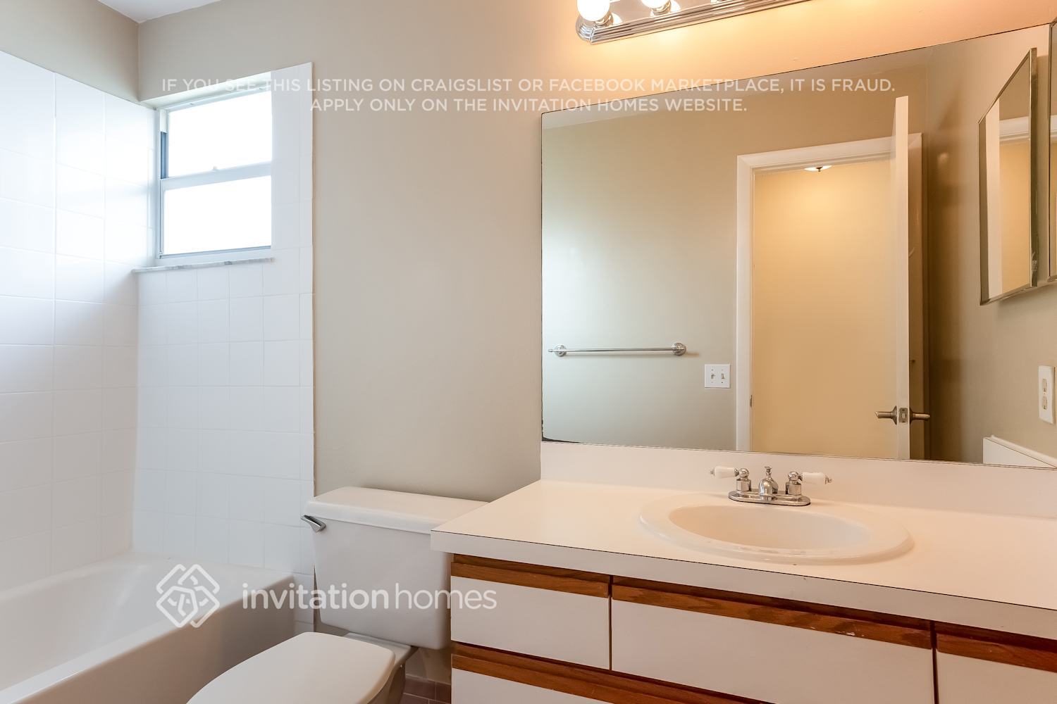 Building Photo - 9358 Arborwood Cir