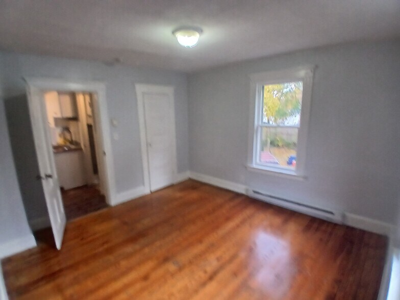 Building Photo - 43 Turner Ave