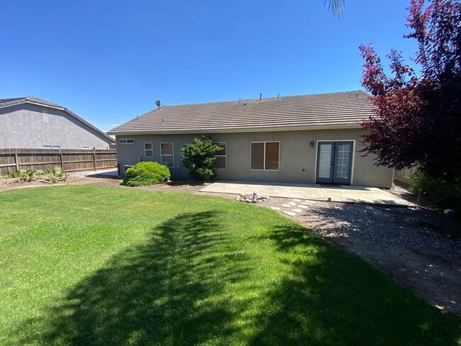 Building Photo - Lovely 2 bedroom, 2 bath home on Dolcetto Court coming soon!