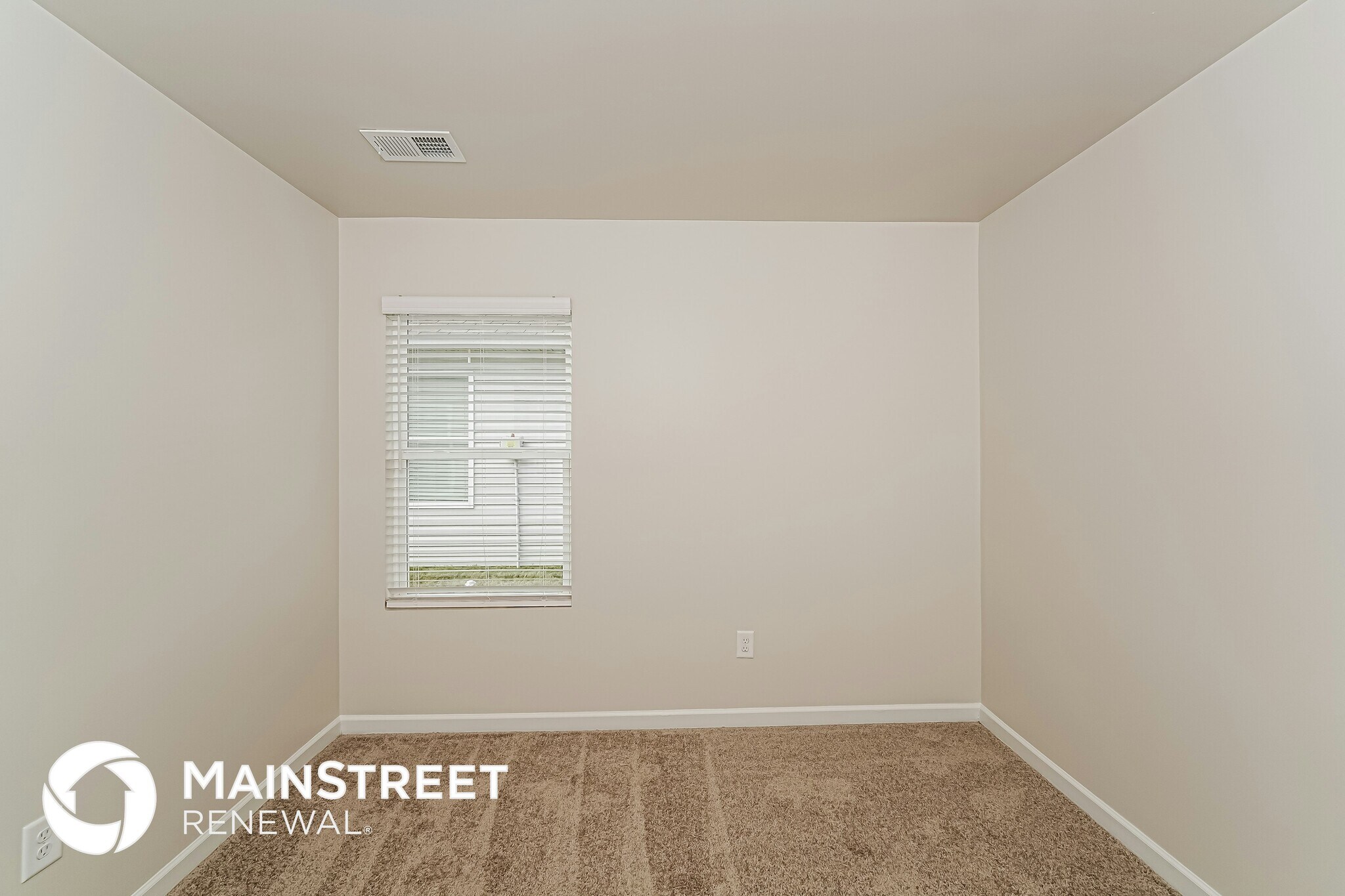 Building Photo - 65 Jonathan Dr