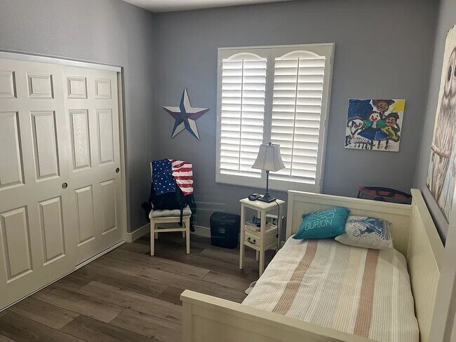 Building Photo - NO MIN CREDIT SCORE REQUIRED, BK OKAY, PAST EVICTION OKAY!, BACKGROUND FRIENDLY. Apply at "The Re...