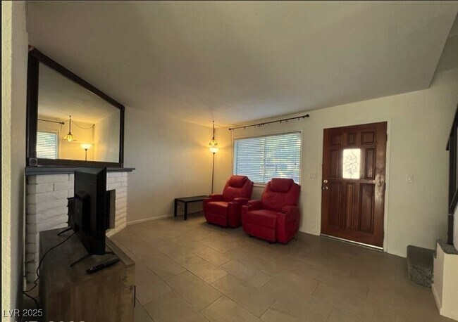 Building Photo - 5247 Lisagayle Ct