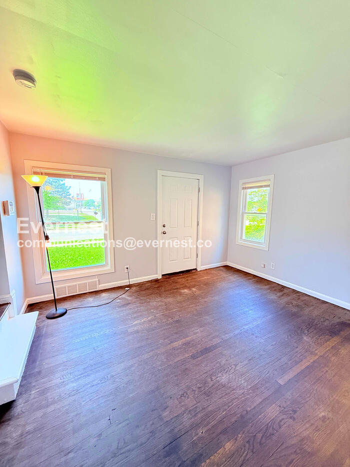 Building Photo - 16834 Fairfield St