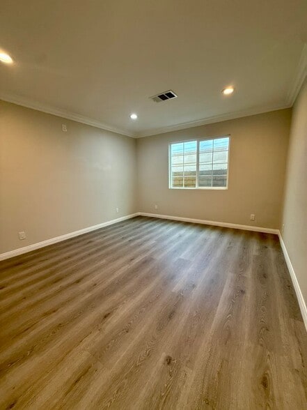 Building Photo - 10501 Angell St