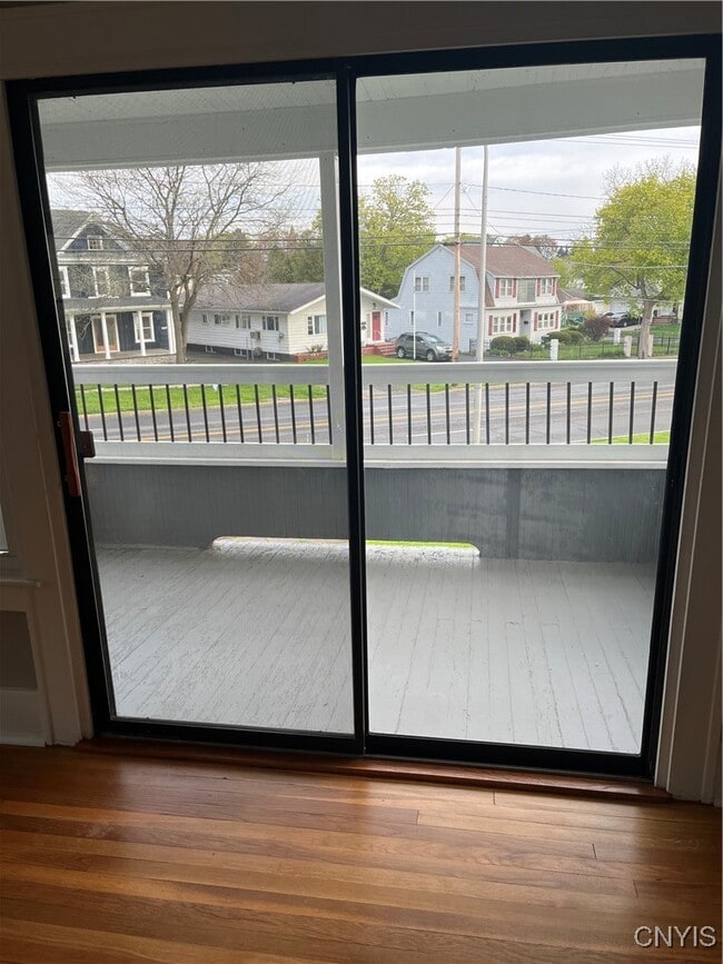 Building Photo - 2018 James St