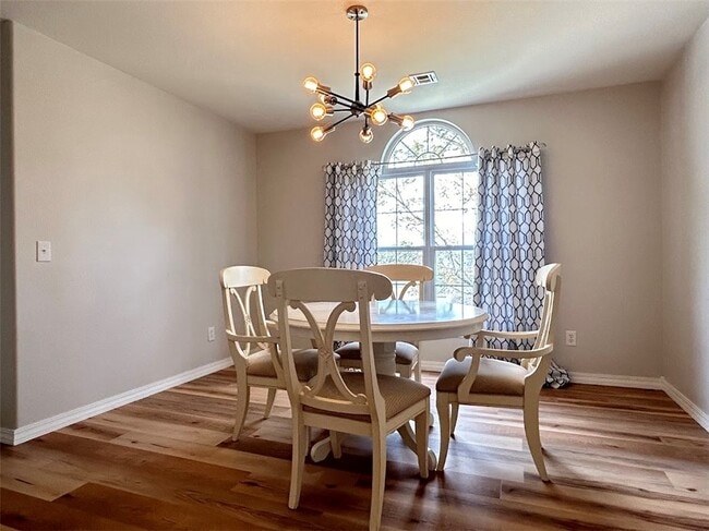 Building Photo - 12 Valley View Cir