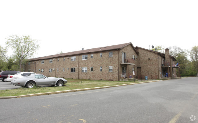 Building Photo - Driftwood Arms Apartments
