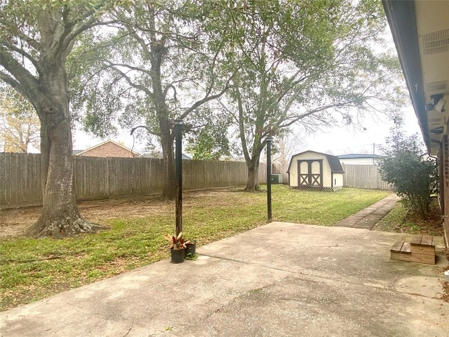 Building Photo - 303 Desert Willow Ct