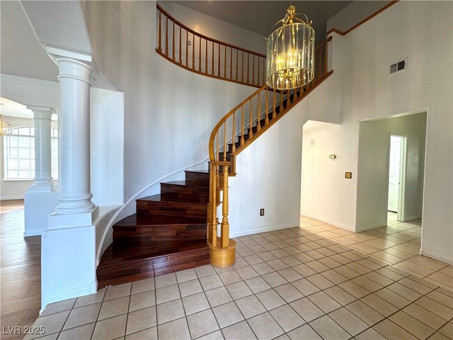 Building Photo - 7913 Waterfalls Ave