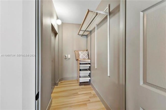 Building Photo - 3145 NE 184th St