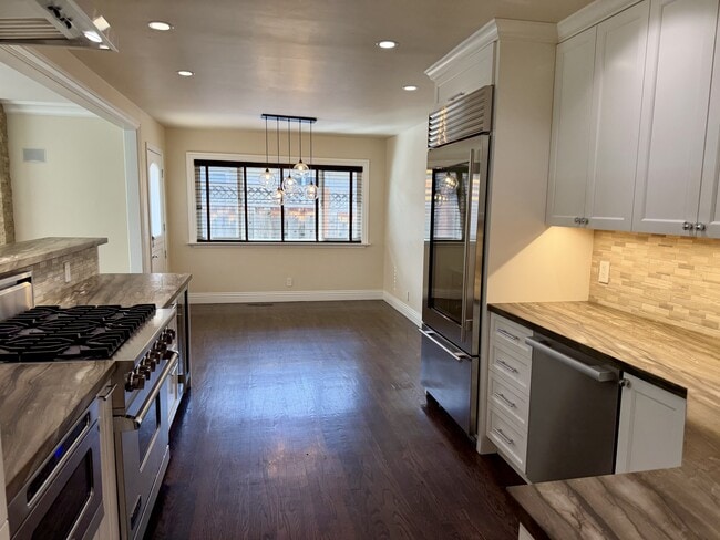 Building Photo - 1586 Stapleton Ct