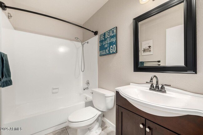 Building Photo - 2361 E Capri Ave