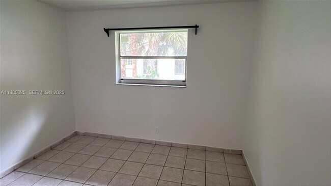 Building Photo - 8704 NW 35th St