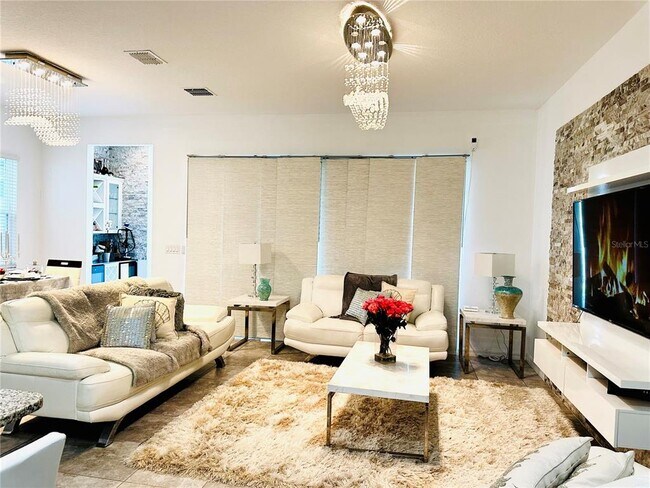 Building Photo - 15347 Gilligan Ct