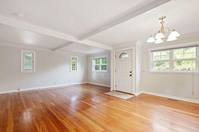 Building Photo - 3215 SE 53rd Ave