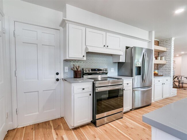 Building Photo - 2304 NW 56th Terrace