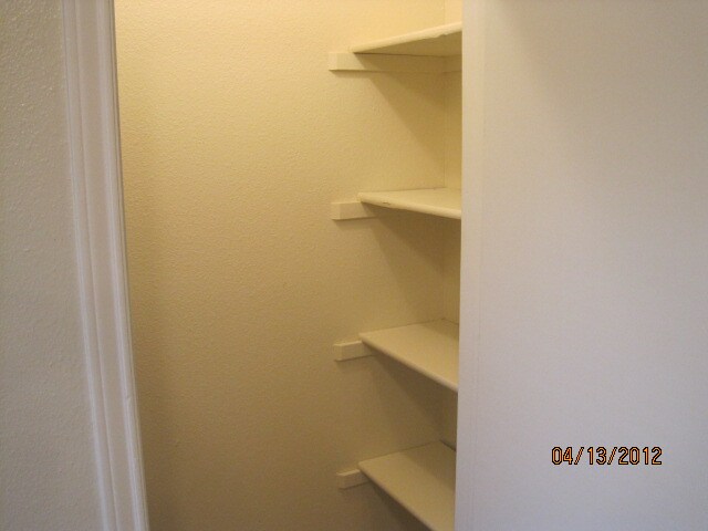 Building Photo - 5515 Lochmoor