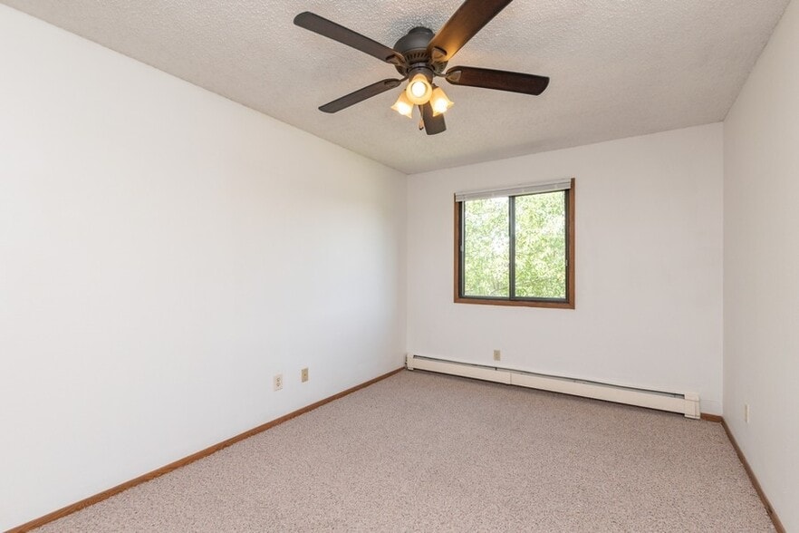 Building Photo - 318 Finkbine Ln