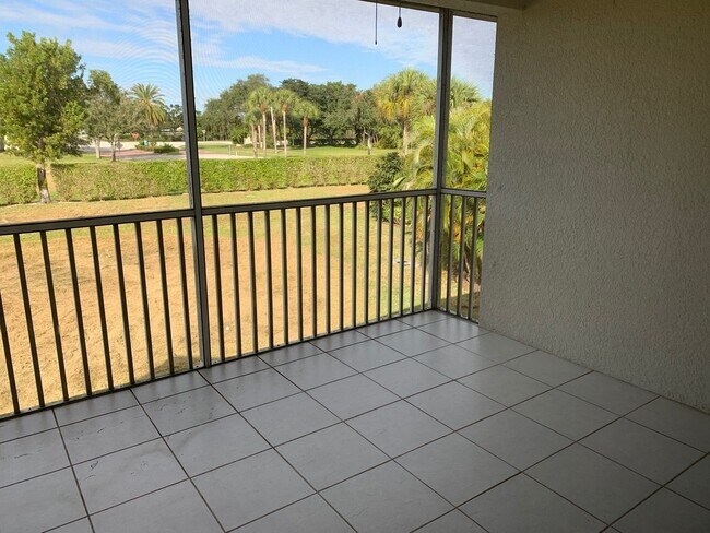 Building Photo - 2 bedroom 2 bath condo in Port of the Islands