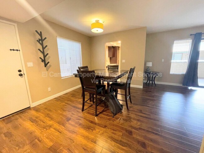 Building Photo - 12121 Centralia St