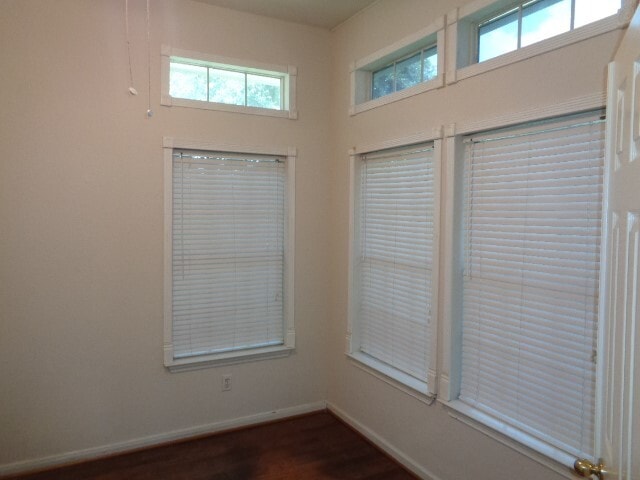 Building Photo - 10326 Thornmont Ln