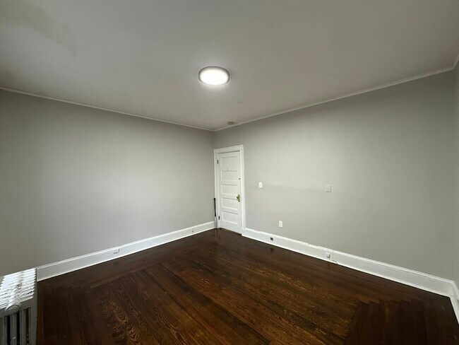 Building Photo - 94 Lonsdale St