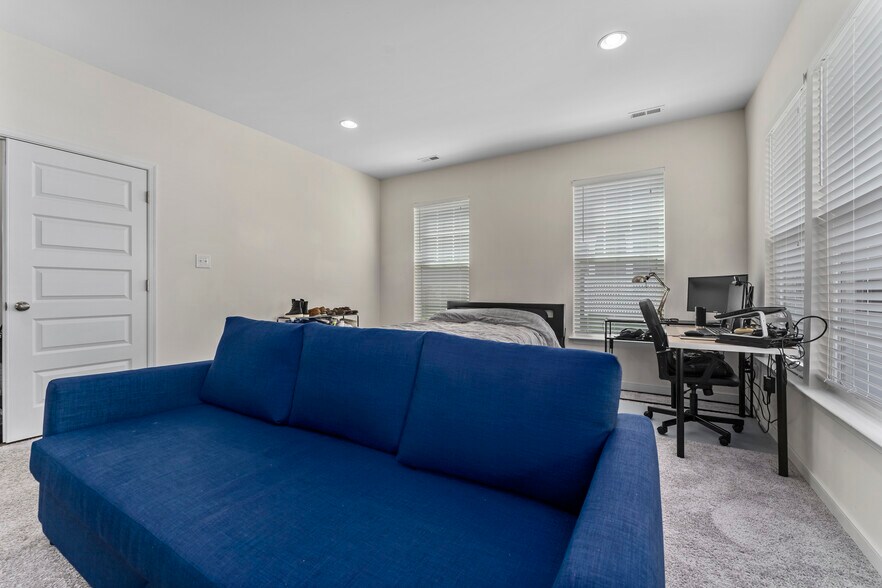 1st Floor Bedroom/ Flex room - 10410 Perennial Dr