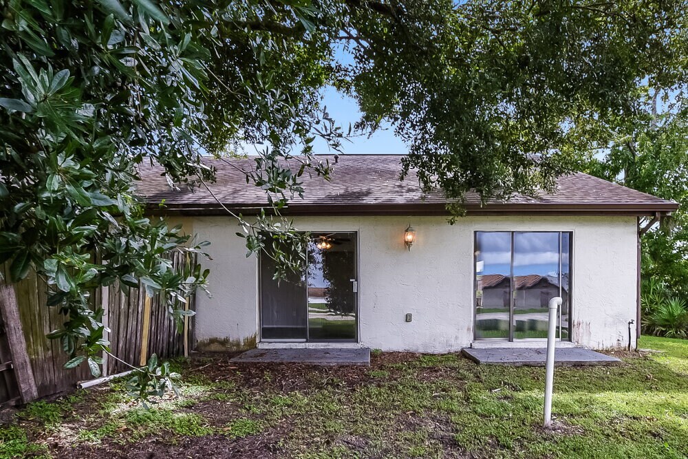 Building Photo - 8611 Drayton Ct