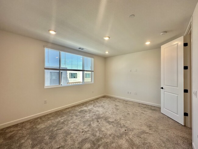 Building Photo - Brand New 3-Story Townhome In Otay Mesa!