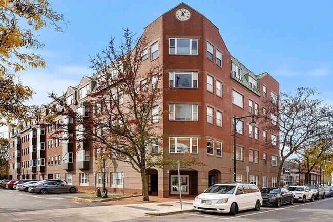 Building Photo - 289 Essex St