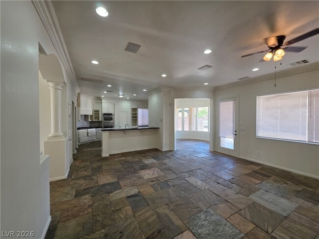 Building Photo - 9338 Wilderness Glen Ave