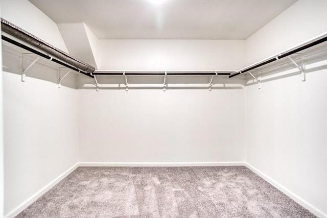 Building Photo - 720 Holly St