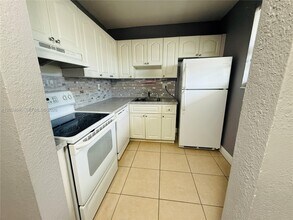 Building Photo - 2040 NW 89th Ave