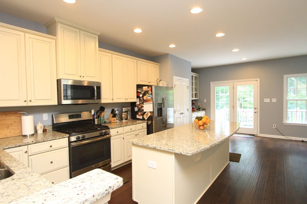 Building Photo - 129 Parkway Ct